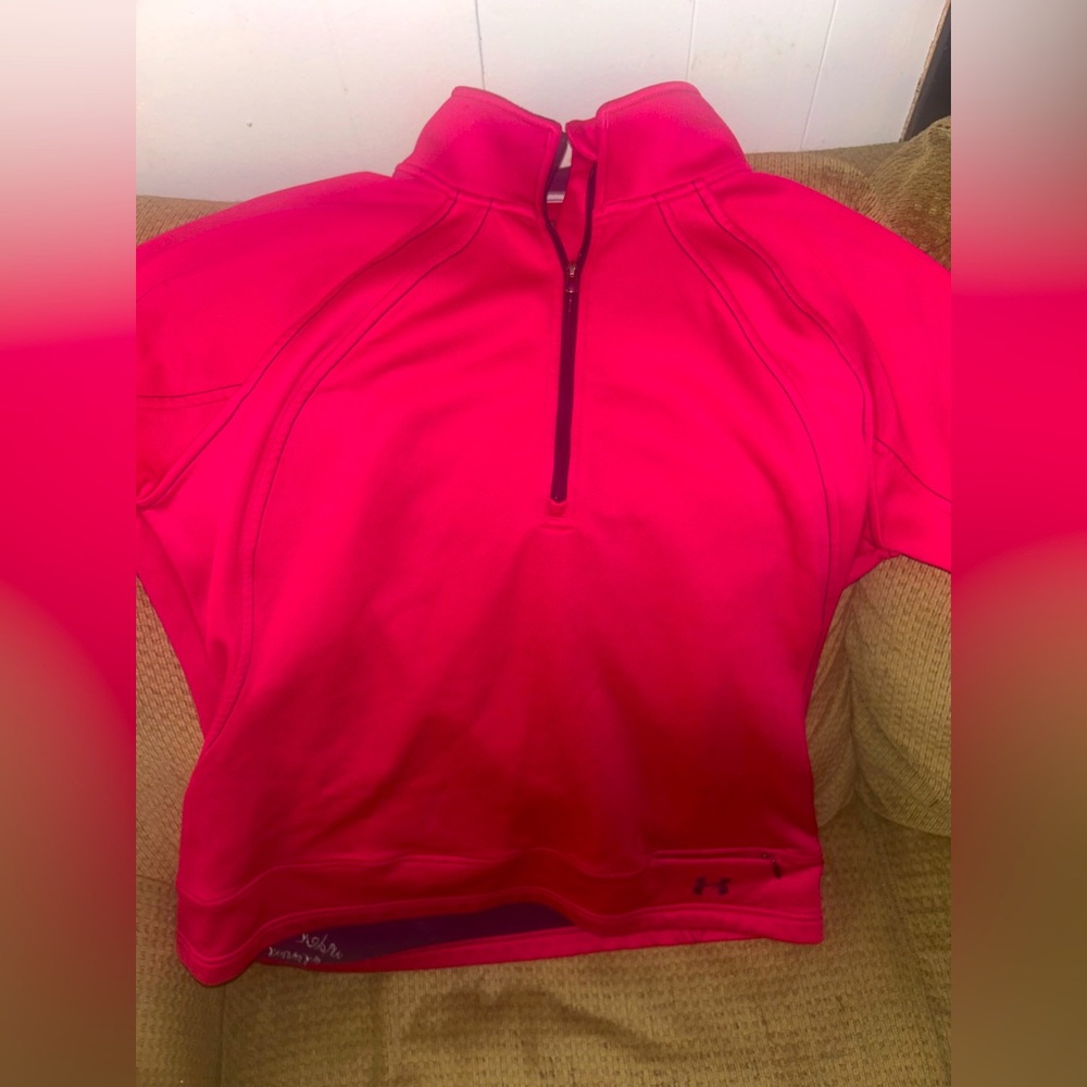 UA Woman’s XL pullover